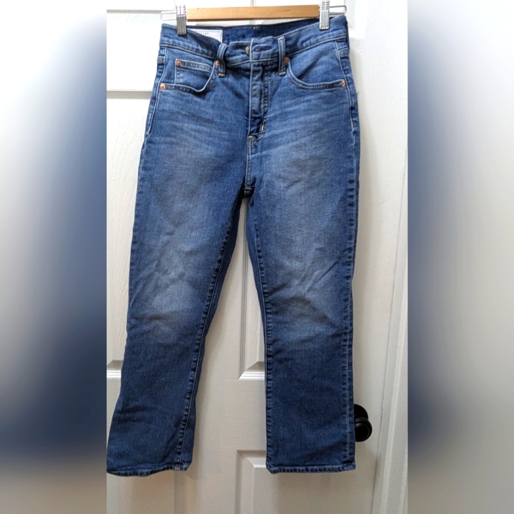 GAP Kick Fit High Rise Jeans size 4